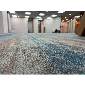 台北辦公室方塊地毯鋪設工程