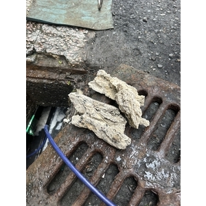 台中水溝水刀疏通油塊工程｜高壓水刀清洗排水溝堵塞 - 上合清潔事業工程行