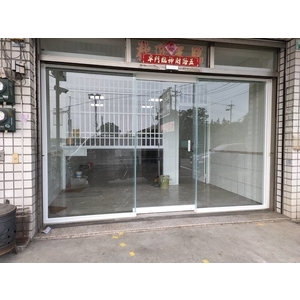 店面大門工程 - 雄大鋁窗企業社