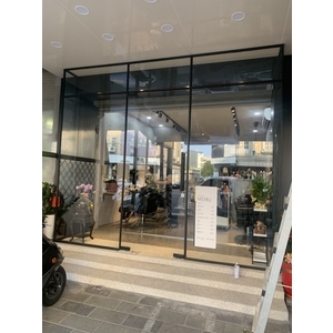 細框店面設計 - 雄大鋁窗企業社