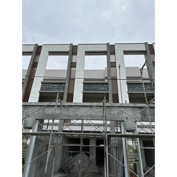 木紋鋁隔柵-雄大鋁窗企業社