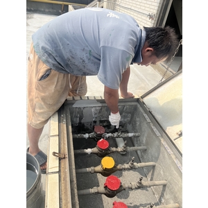 屋頂水錶箱維護 - 辰鎂工程