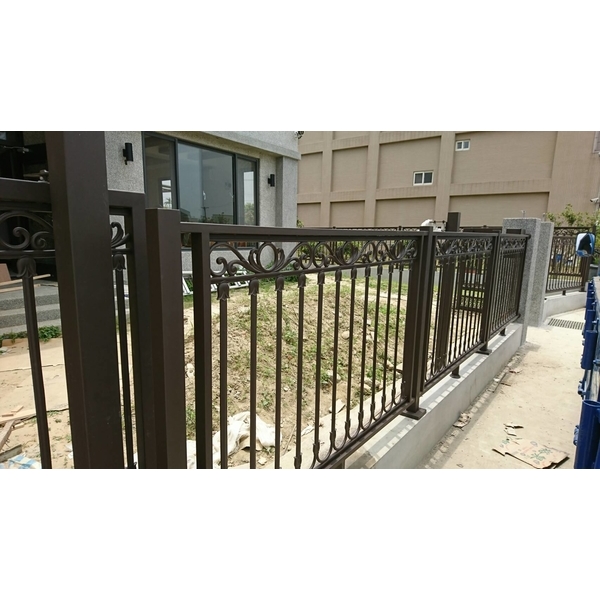 圍牆欄杆-德義欄杆有限公司