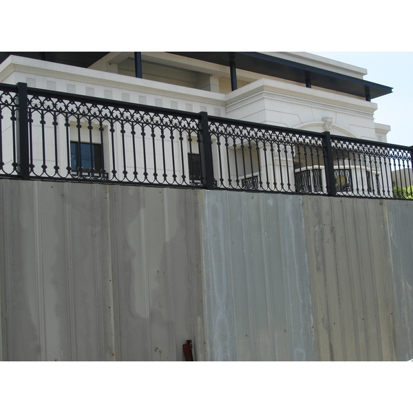 圍牆欄杆-德義欄杆有限公司