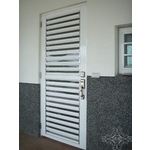 百葉門 , 鴻慶企業社