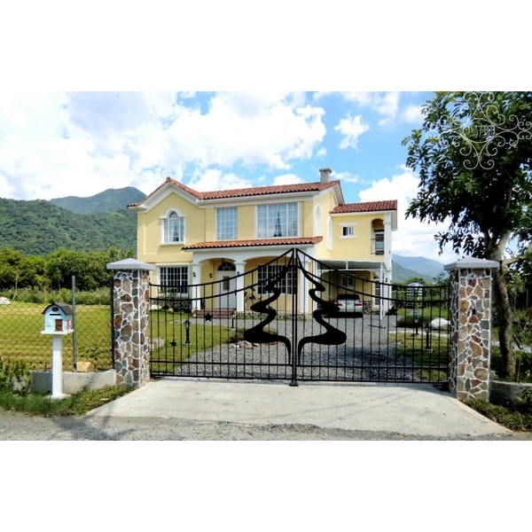 聖誕樹造型藝術大門工程,鴻慶企業社