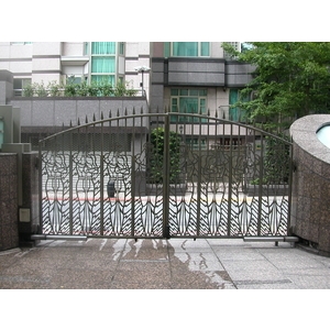 LUX油壓推桿式大門機