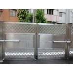 LUX油壓推桿式大門機 - 翔集實業有限公司