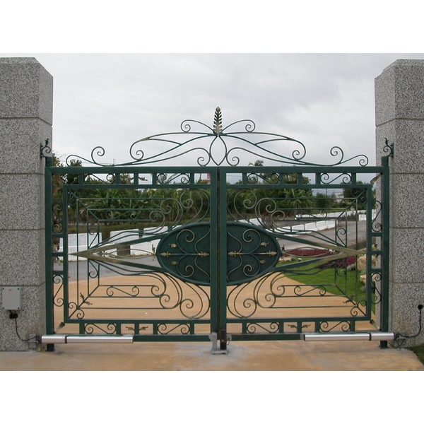 LUX油壓推桿式大門機