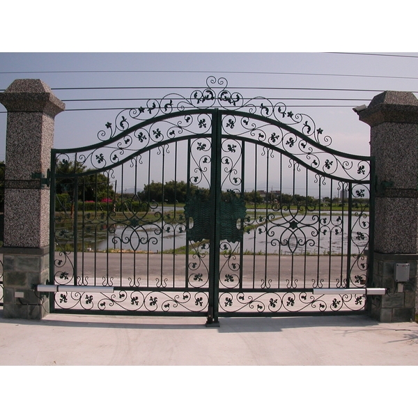 LUX油壓推桿式大門機