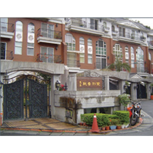 鐵時特-電動大門機,鈞暉實業有限公司