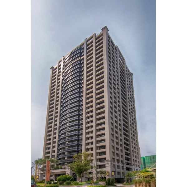 美術高峰匯,台灣華可貴建材股份有限公司