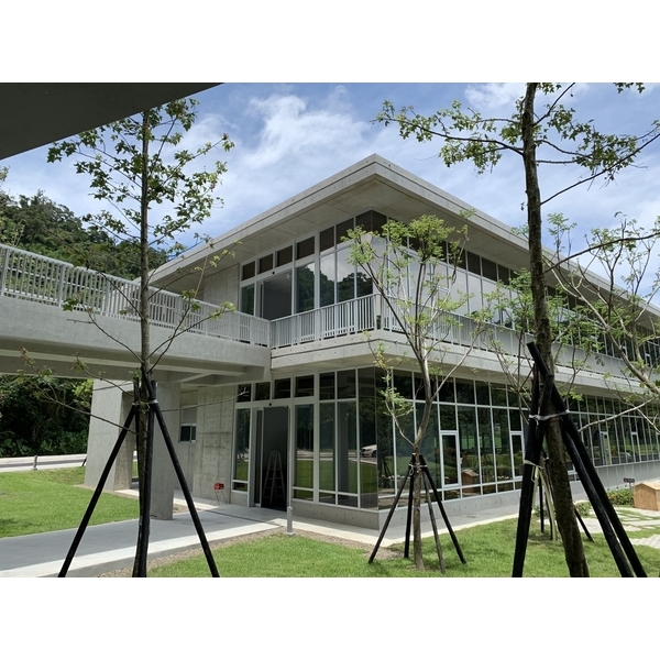 政大圖書館 政大圖書館-合特工程有限公司