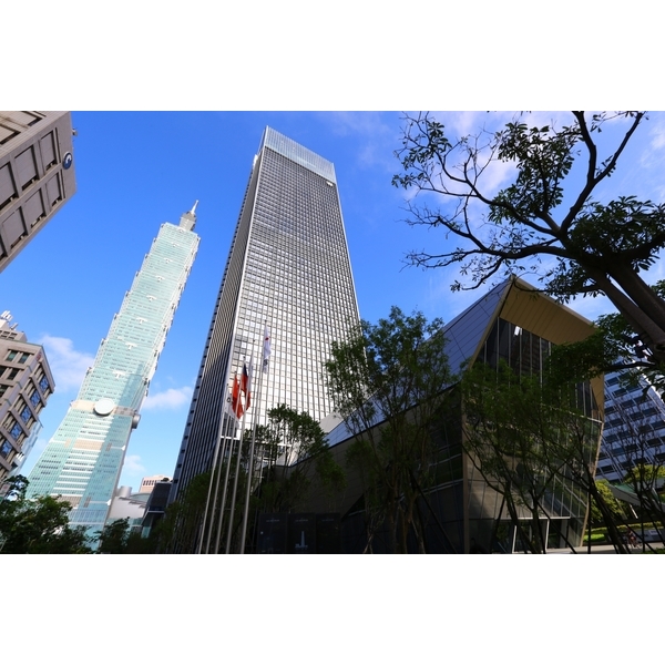 南山廣場 南山廣場,合特工程有限公司