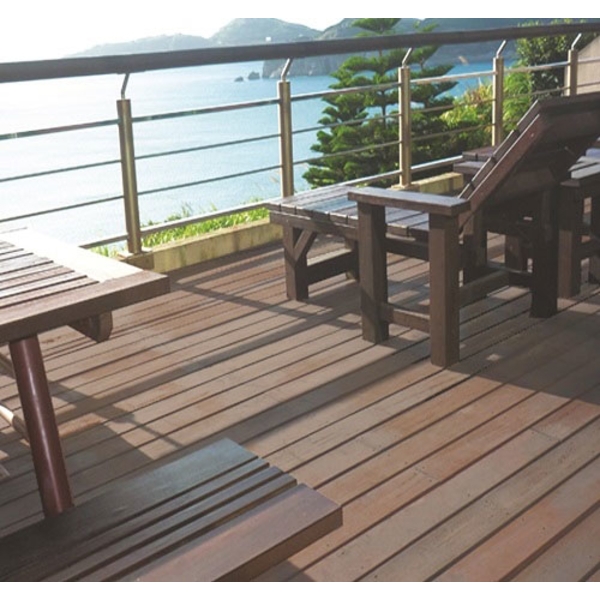 戶外地板應用-湖畔