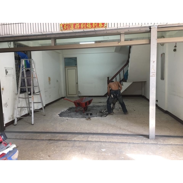 落地窗客廳大門改修-振新土木包工業