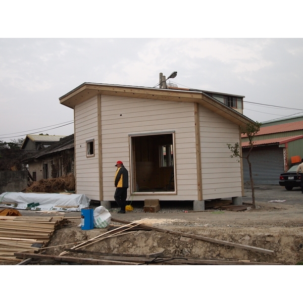 簡式小木屋套房