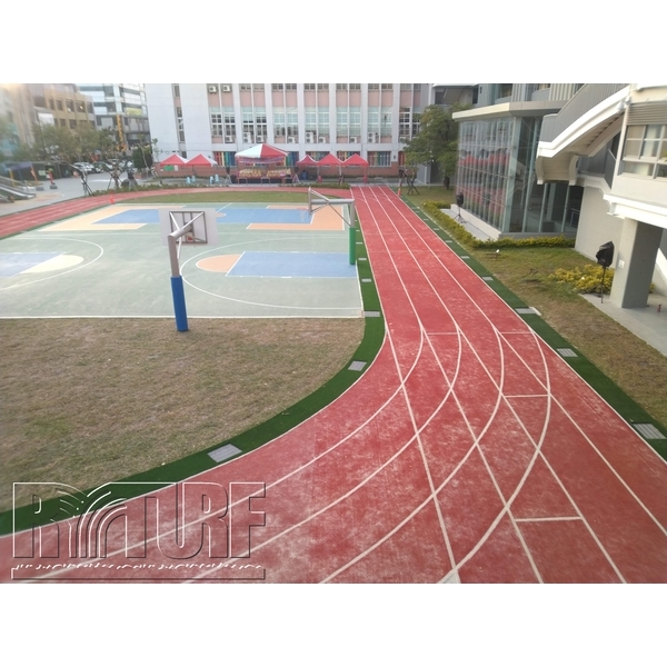 人工草皮跑道 人工草皮跑道,亮盟實業股份有限公司