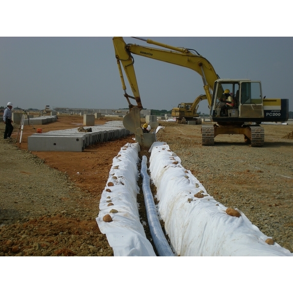 軟式透水管施工