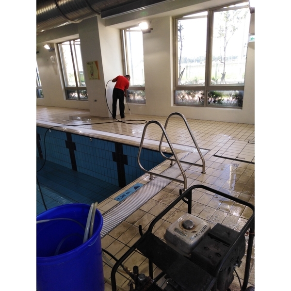 高壓清洗工程-潔新實業有限公司