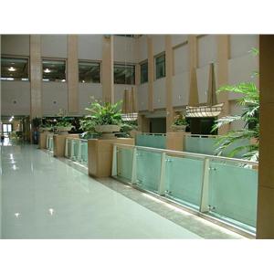 不銹鋼烤漆玻璃欄杆,錦快金屬工業有限公司