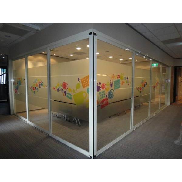 連動式落地窗 連動式落地窗,鎵錩工程有限公司