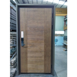 鳳凰樹 , 鈺鴻金屬工業有限公司