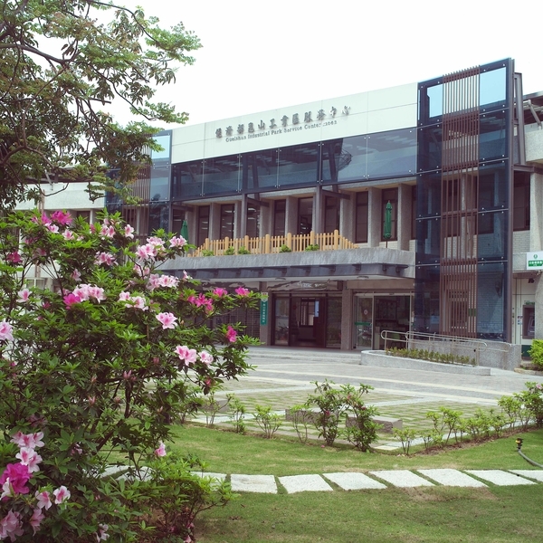 龜山工業區管理中心-爪具鋼構包板工程,慶昌企業社