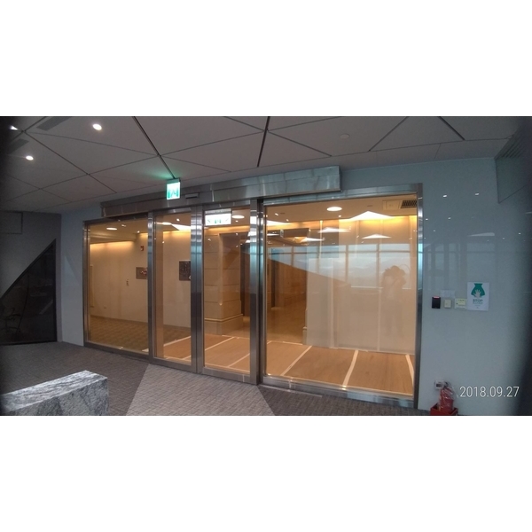 不銹鋼防火自動門-鼎瀚金屬建材有限公司
