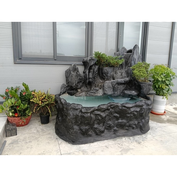 FRP假山水池
