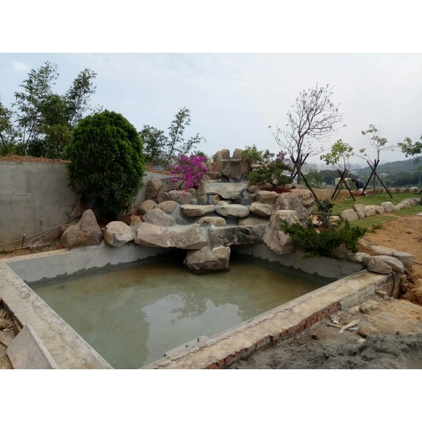 FRP假山水池