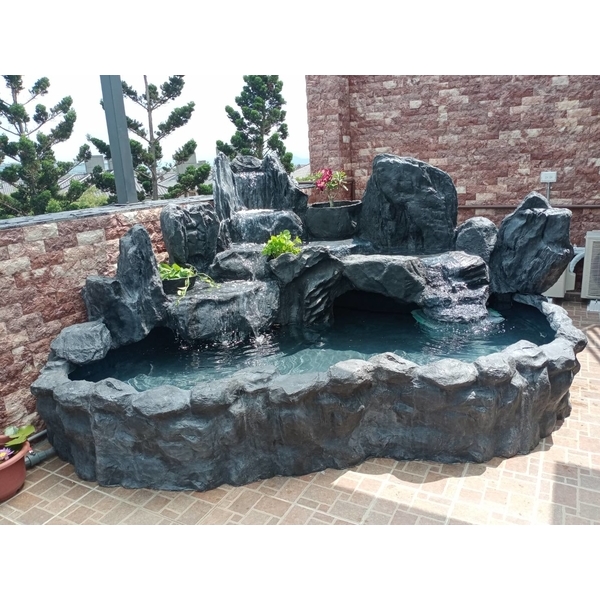 FRP假山水池