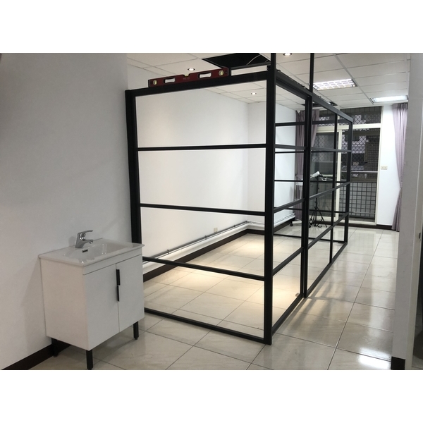 鐵件＆隔間-精緻金屬企業有限公司