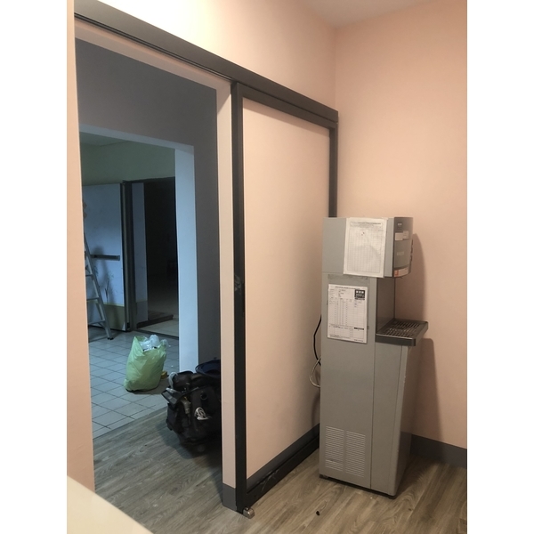 推拉門＆橫拉門-精緻金屬企業有限公司