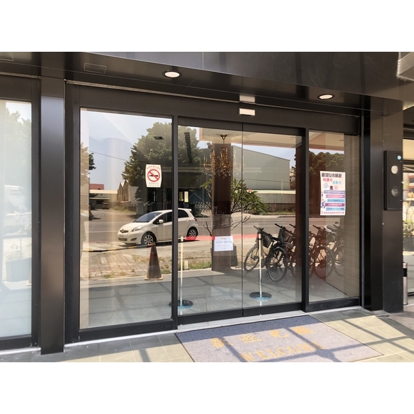 自動門-精緻金屬企業有限公司