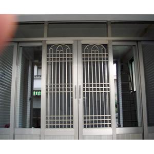 落地藝術造型方管紗門,和隆企業社