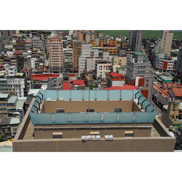 屋頂玻璃造型欄杆,鉅鈦金屬有限公司