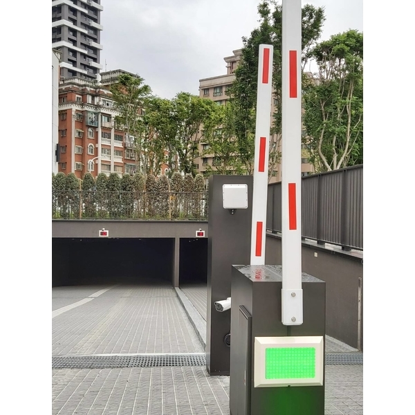 車道柵欄機-鉅鈦金屬有限公司