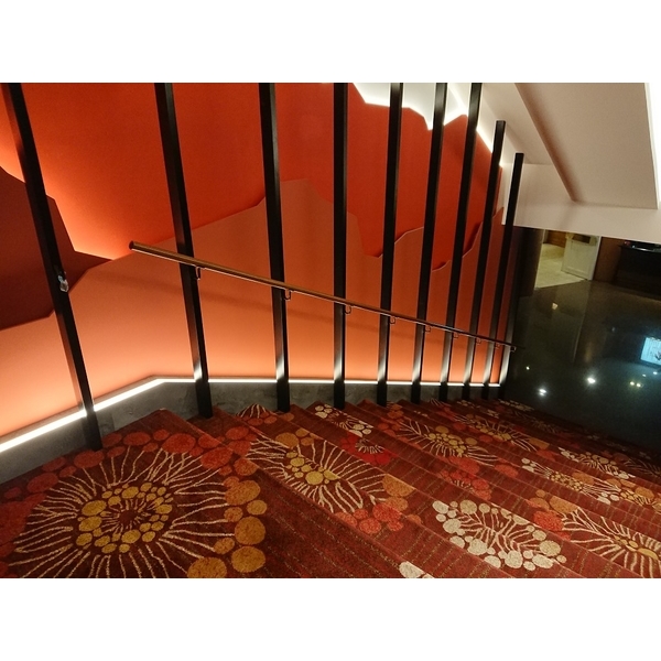 餐廳立柱裝飾及扶手,宏璁工業有限公司