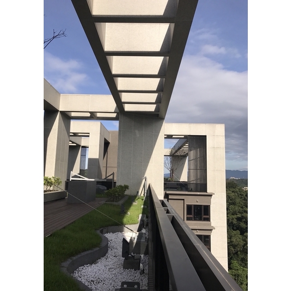 屋頂造型石頭漆鋁包板-內湖安縵莊園,鴻府金屬工業有限公司