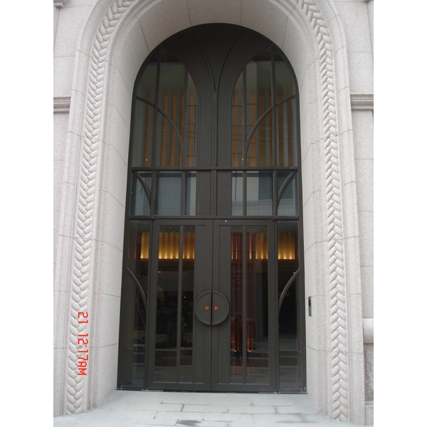 不銹鋼烤漆大門