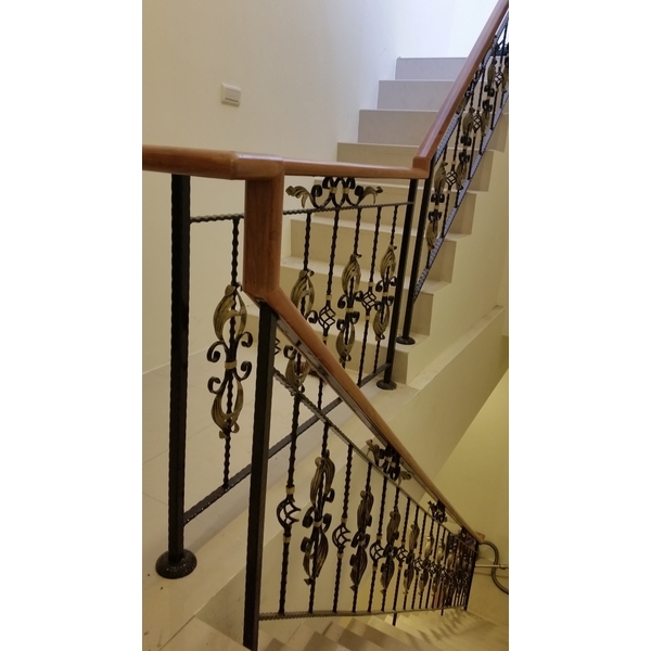 鍛造樓梯