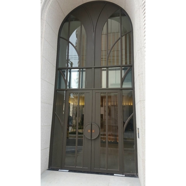 氟碳烤漆大門,宜暉金屬建材有限公司