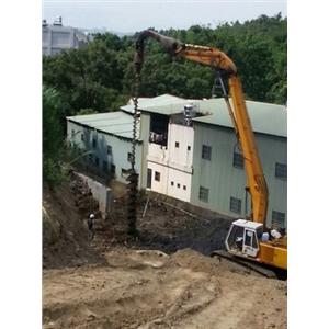 坡地基樁施作