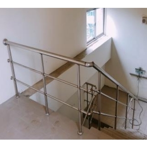 樓梯不銹鋼圓管欄杆樣式,光輝金屬工程股份有限公司