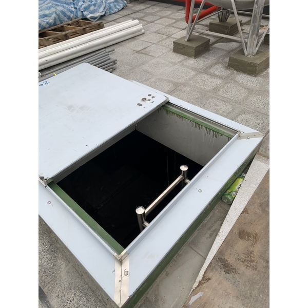 不鏽鋼滑蓋式人孔蓋