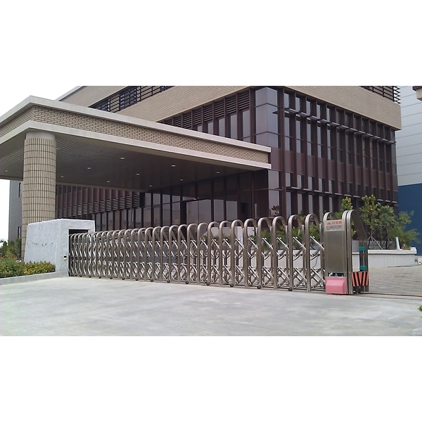伸縮大門-金山機械股份有限公司
