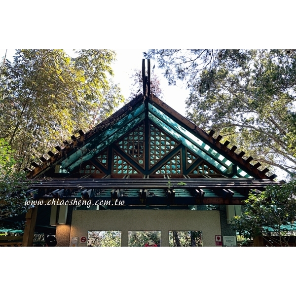 屋頂翻新平板瓦型礫晶石鋼瓦