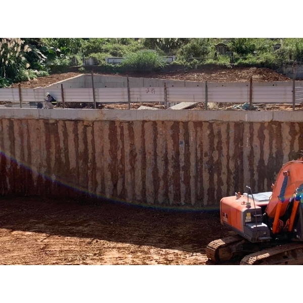 地下室擋土~航架式預壘排樁工程