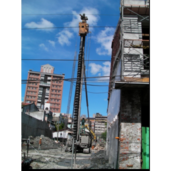 地下室擋土~航架式預壘排樁工程,基讚工程有限公司